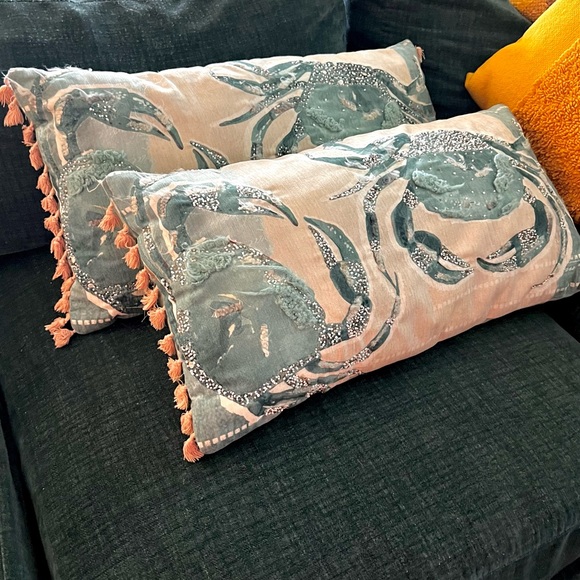 Tahari Home,Coastal Crab Beaded w/Fur,Decorative Throw PillowsTassel-Trim Set/2 - Picture 3 of 5